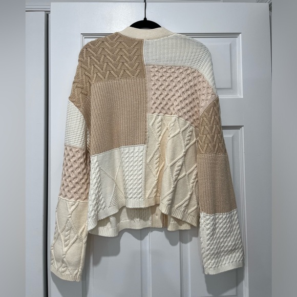 NWT Reese V-Neck Cardigan - Picture 7 of 7
